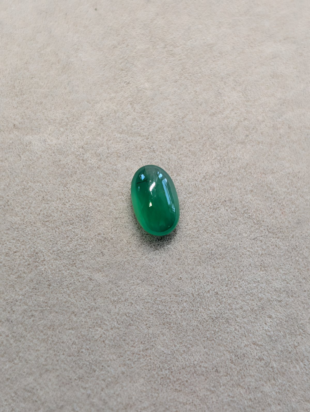 極上透明度】ミャンマー産 翡翠 0.492ct 6.4×4.0mm オーバル