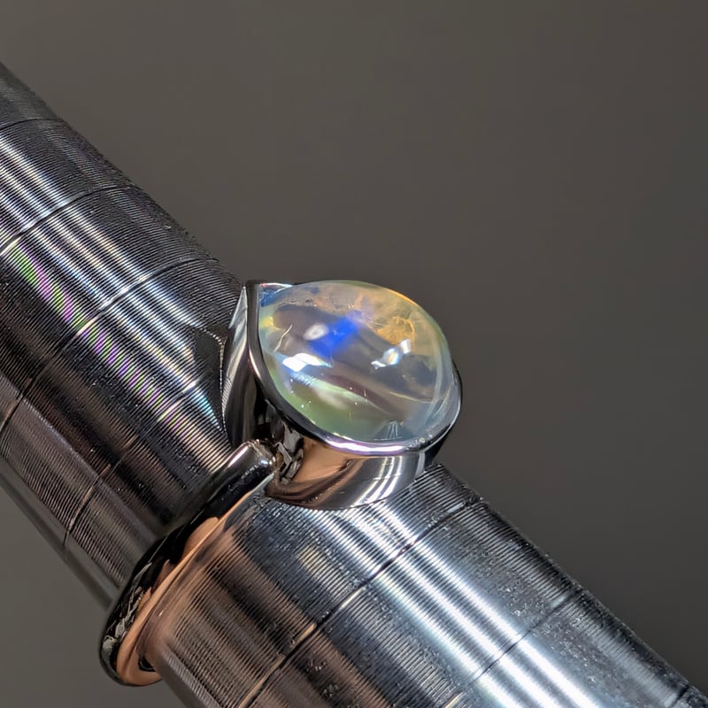 現品限り】PT900 最高品質アンデシンラブラドライト 4.37ct 鍛造リング
