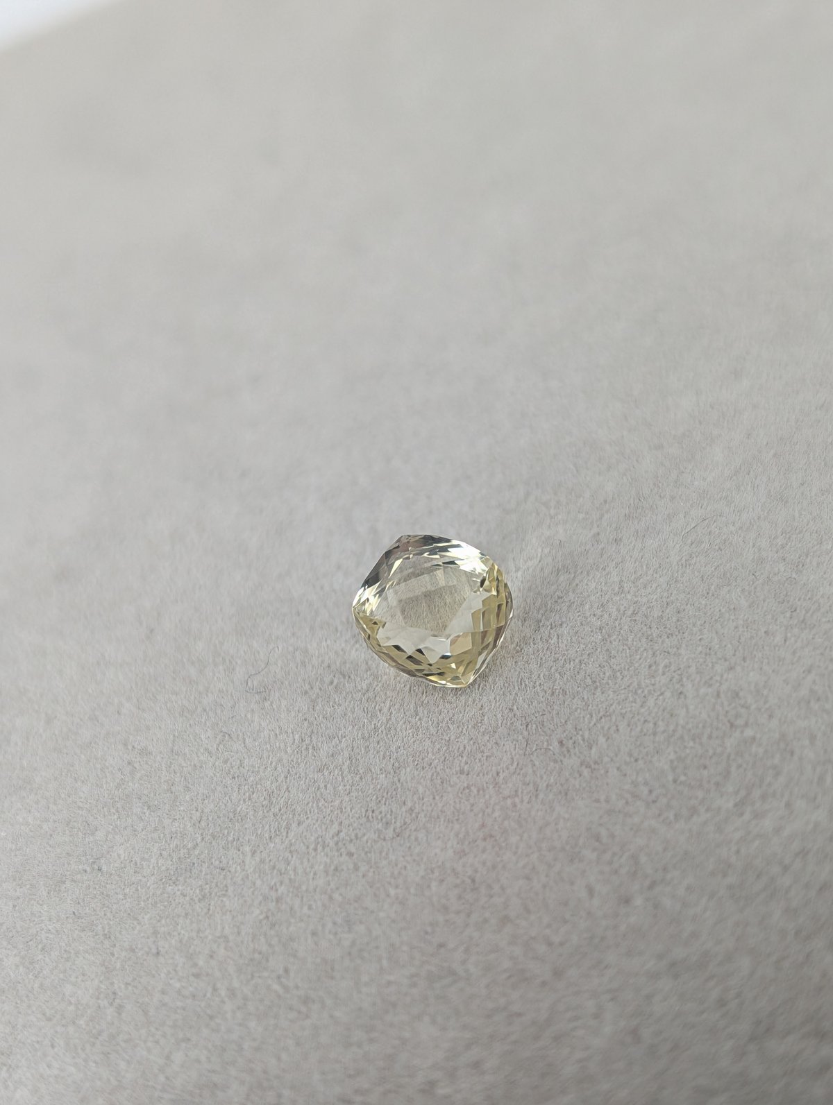 煌カット】レモンクォーツ 7mm 煌カット ルース シミズ貴石 | 鈴木屋