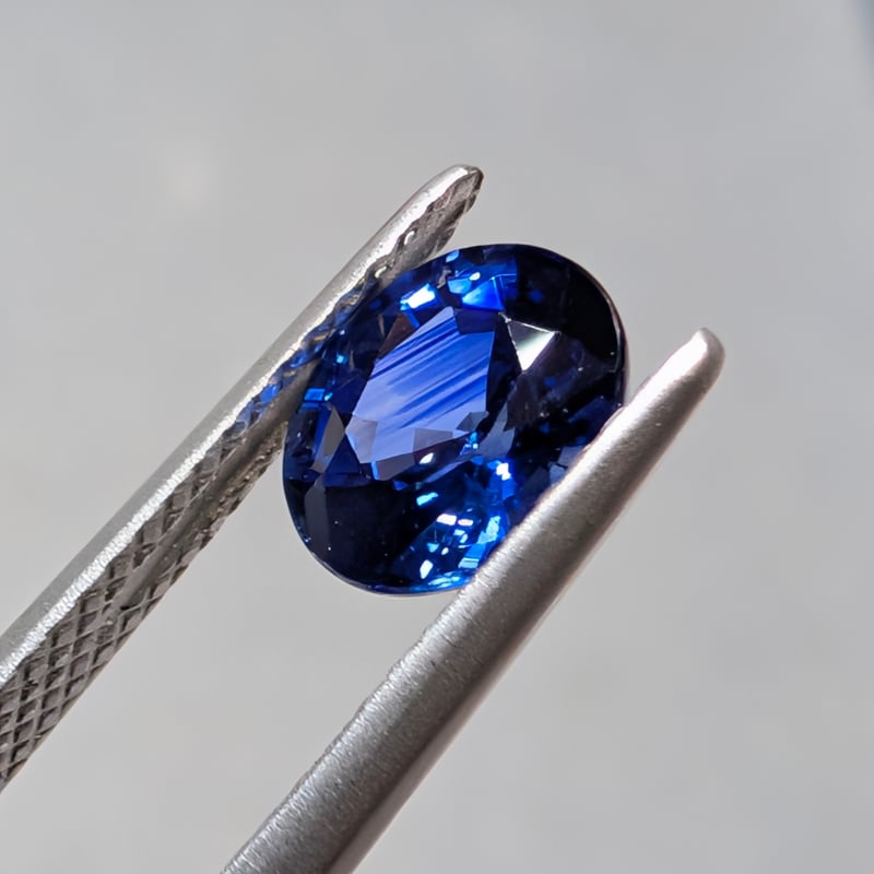 AIGS鑑別書】コーンフラワー ブルー サファイア 1.36ct 7.06×6.09mm オ