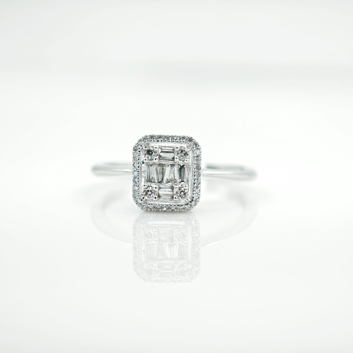 K18WGダイヤモンド 0.073ct/0.083ct リング 11.5号 シンガポールジュエ