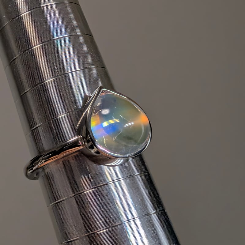 現品限り】PT900 最高品質アンデシンラブラドライト 4.37ct 鍛造リング