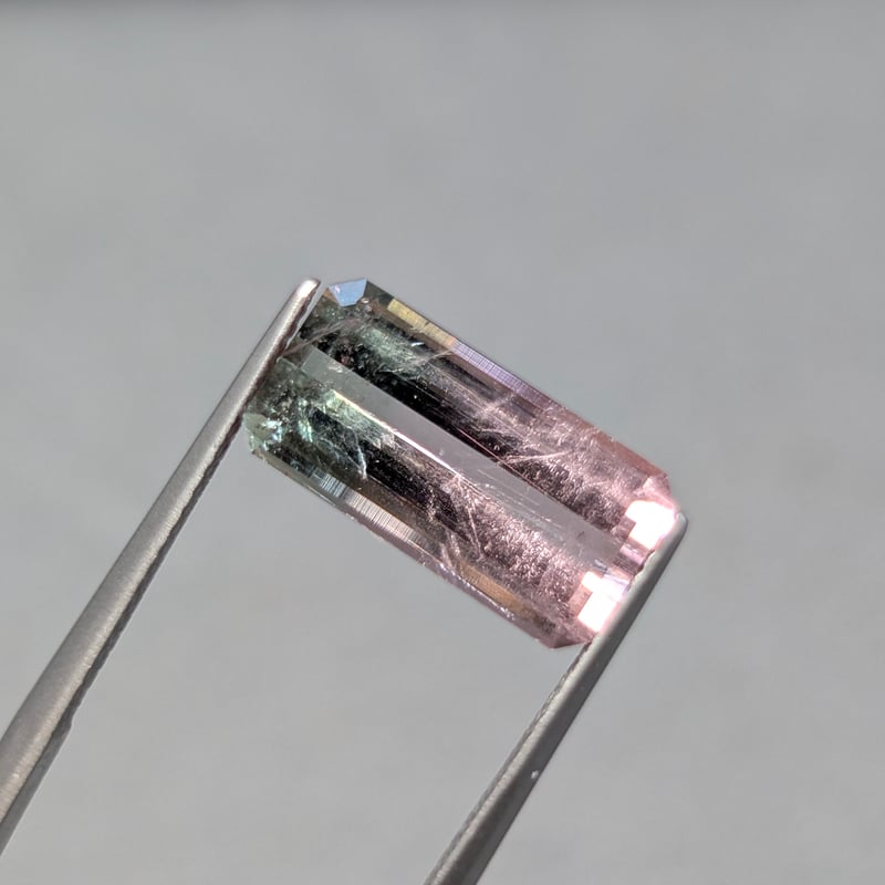バイカラー トルマリン 6.94ct 15.68×7.93mm オクタゴンカット ルース