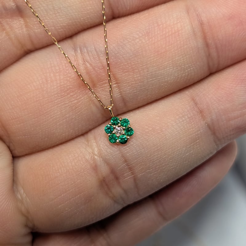 メーカー協賛セール】K18 エメラルド 0.10ct ダイヤモンド 0.01ct