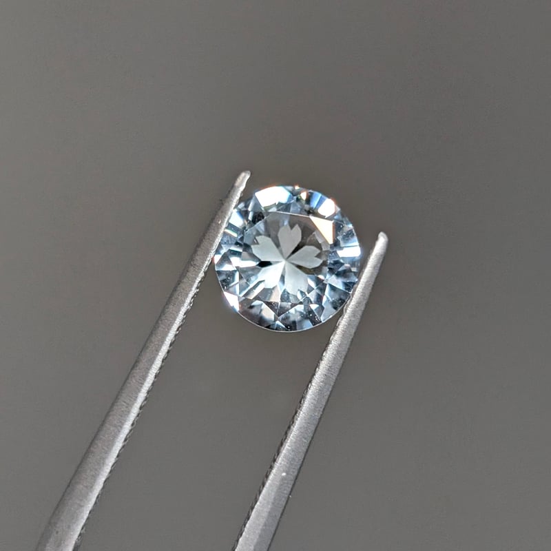 アクアマリン 1.00ct 7mm さくらインカット ルース シミズ貴石 | 鈴木