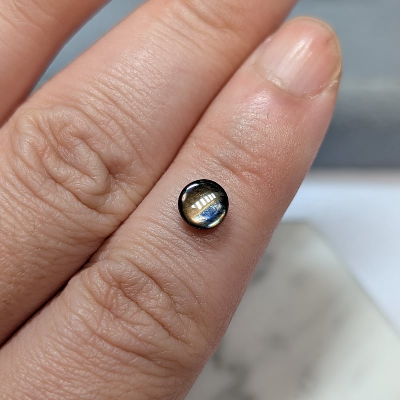 GIA鑑別書】非加熱ゴールドシーンスターサファイア 1.28ct 6.04-6.10mm
