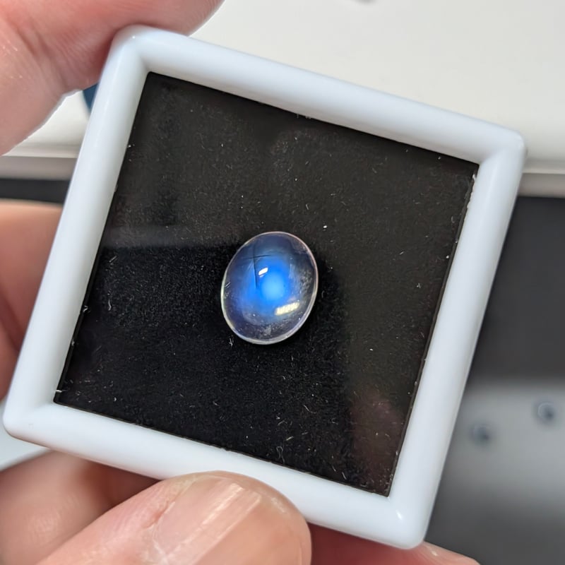 日独ソ】アンデシンラブラドライト 通称ブルームーンストーン 3.953ct