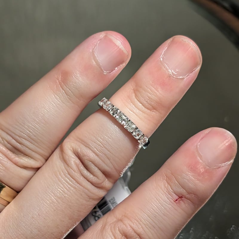 PT900 ダイヤモンド 0.741ctアッシャーカット7pcs Dカラー VVS2-VS1の