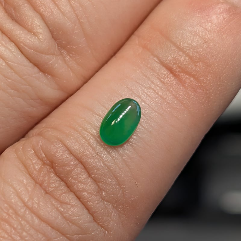 極上透明度】ミャンマー産 翡翠 0.492ct 6.4×4.0mm オーバル