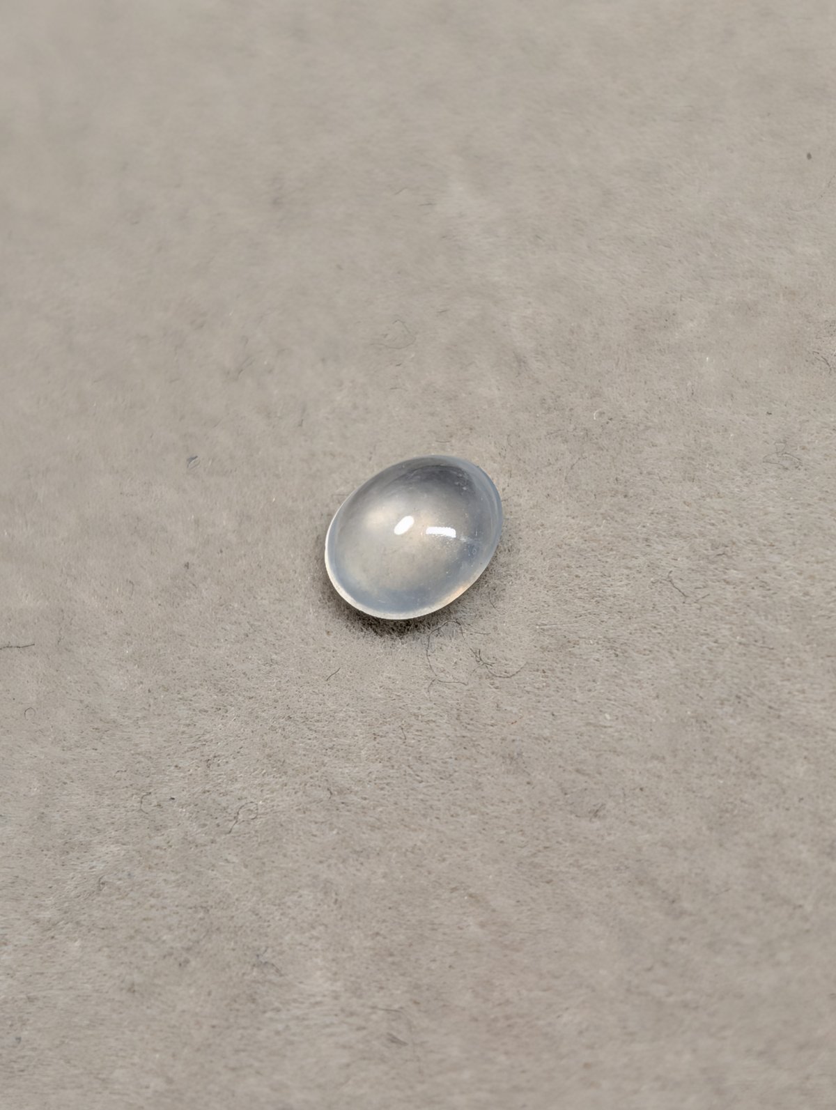 氷翡翠 0.858ct 6.9×6.2mm カボションカット ルース ミャンマー産
