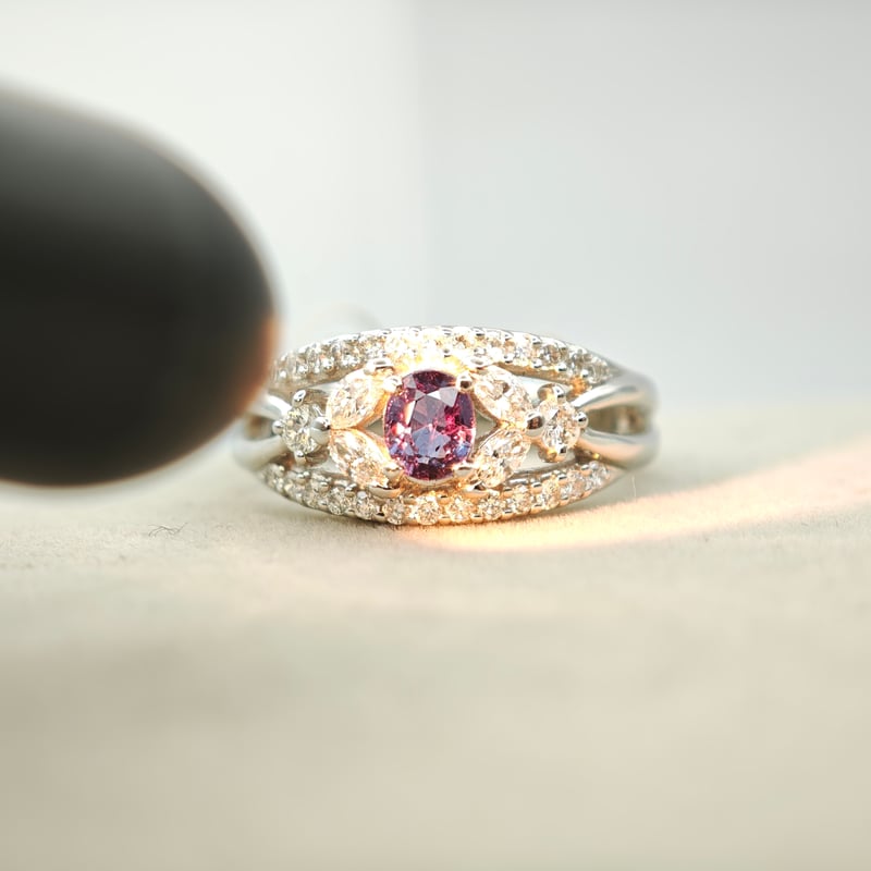 お取り置き】PT900 ベキリーブルーガーネット 0.532ct ダイヤモンド 