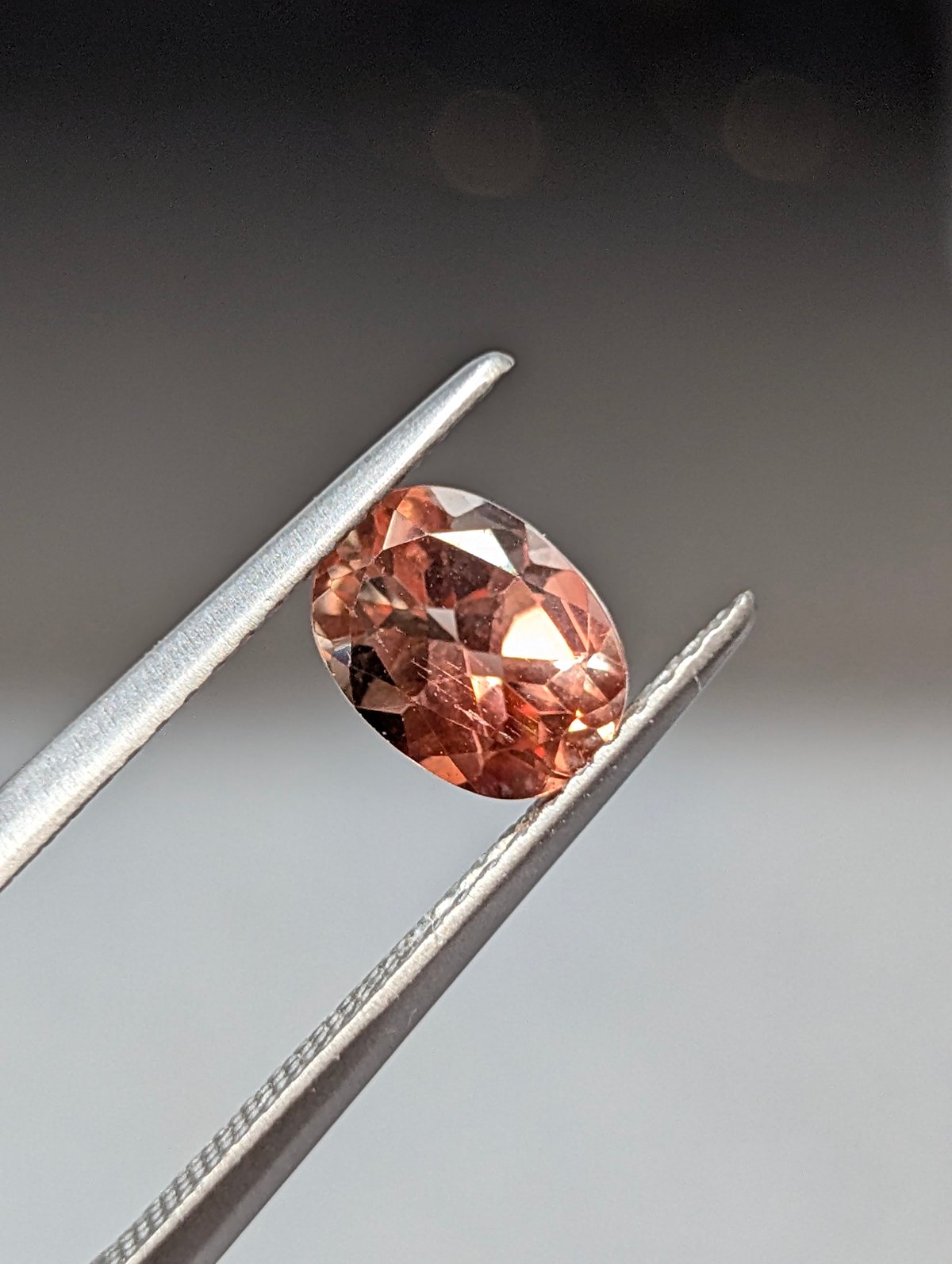 夏の特価品】オレゴンサンストーン 0.95ct 7.49×5.50mm オーバル