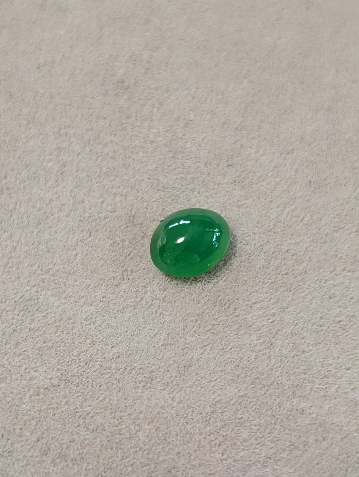 ミャンマー産天然本翡翠 カボション チャーム シルバー925 濃い色！】ミャンマー産 翡翠 0.470ct 5.18×4.25mm オーバル