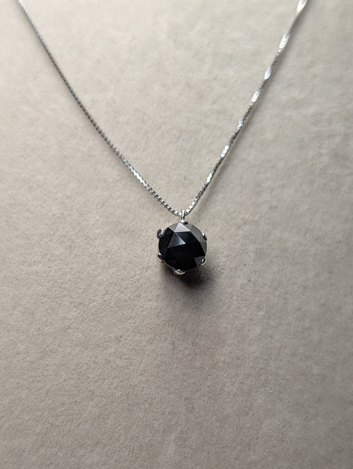 Ｙ　ブラックダイヤネックレス pt850 アジャスター付き PT900/850 ブラック ダイヤモンド 1.00ct ペンダント 45cmスライド