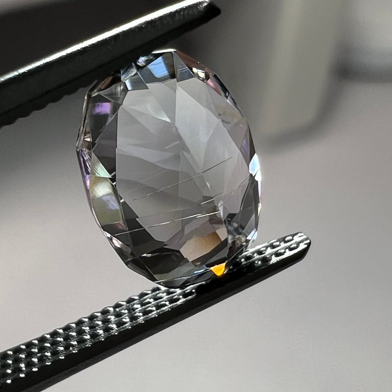ゾイサイト 1.40ct 8.49×6.01mm オーバル カット ルース | 鈴木屋byJO