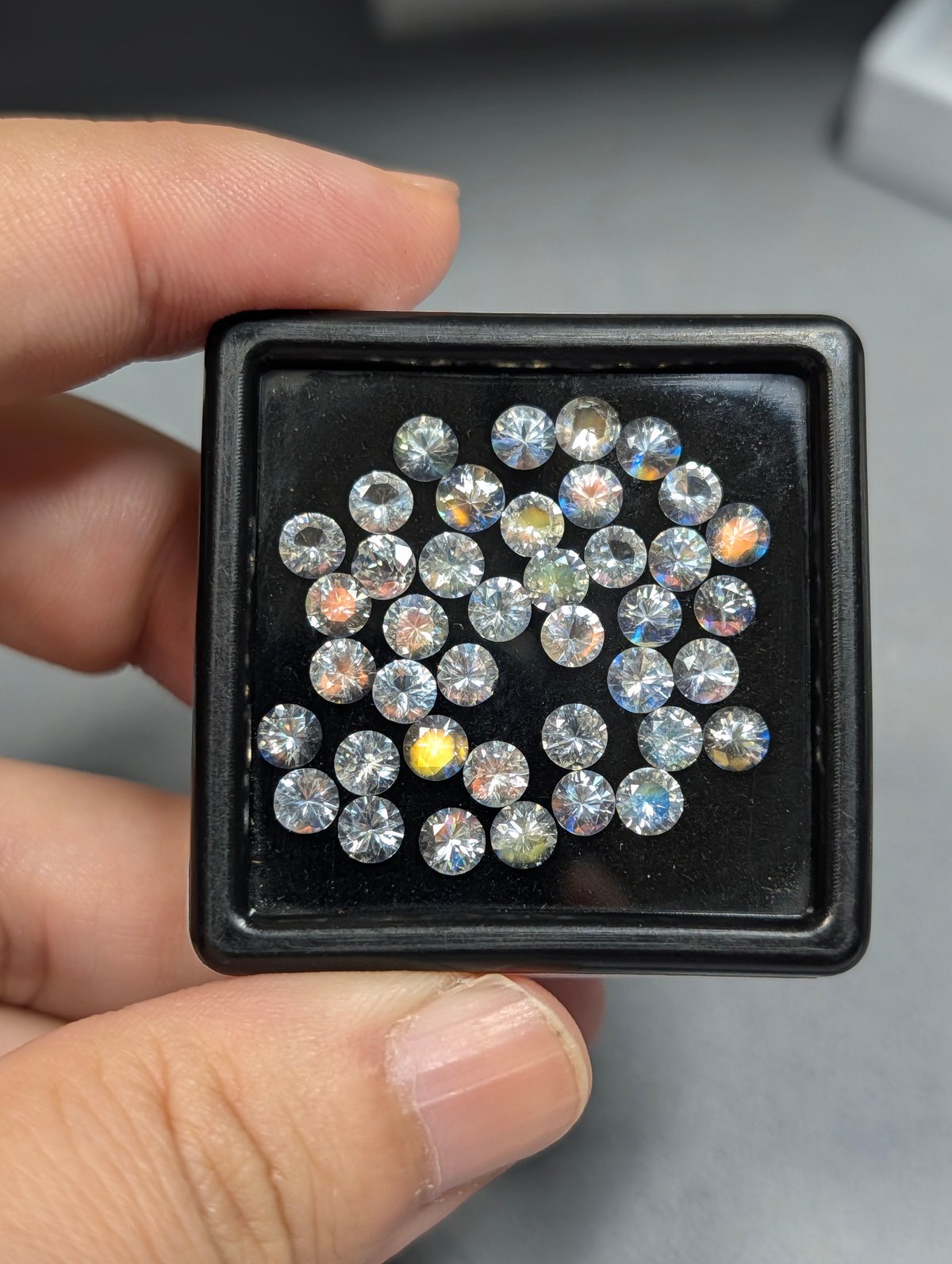 ラブラドライト 約4mm ロットからランダム1pcs価格 | 鈴木屋byJOA STORE