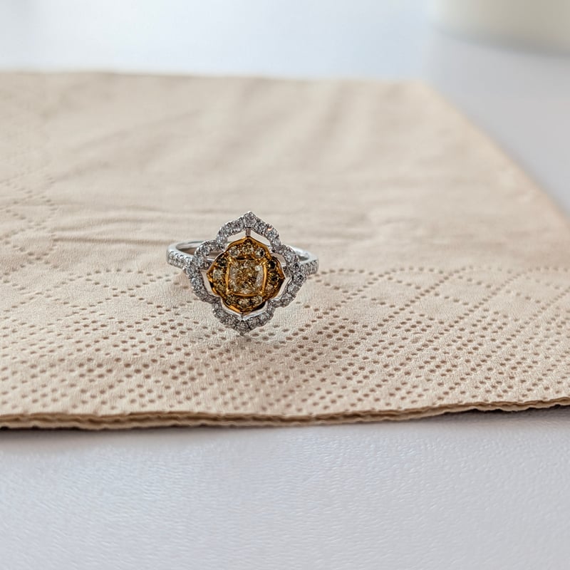 K18WG/K18YG イエローダイヤモンド 0.42ct YD 0.13ct D 0.44c