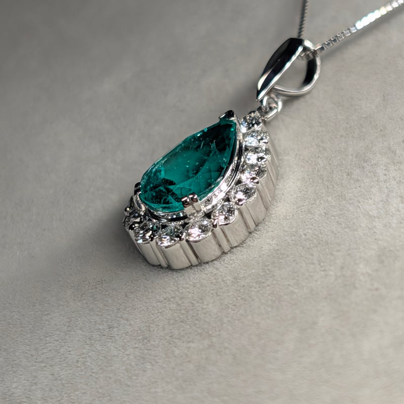 日独鑑別書】PT900/850 コロンビア産 エメラルド 2.70ct ダイヤモンド