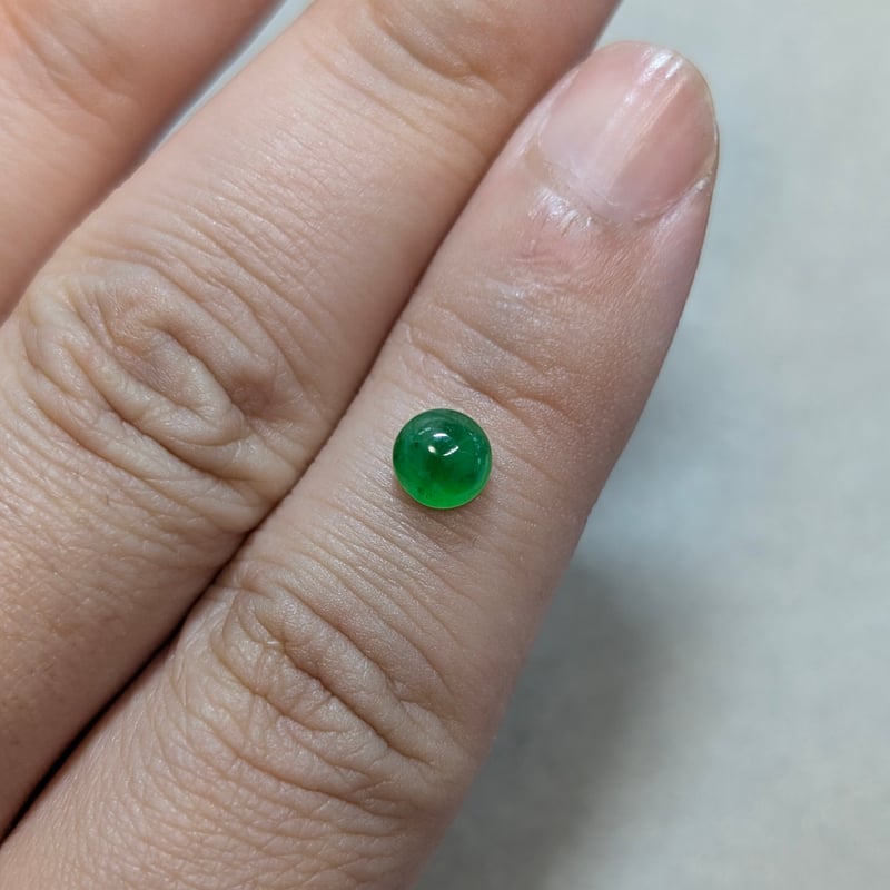 翡翠 0.872ct 5.97×5.75mm ラウンド カボション カット ルース