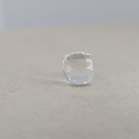 【煌カット】白水晶 8mm 煌カット ルース　シミズ貴石