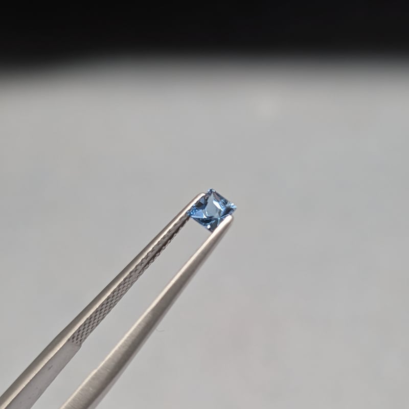 濃い色アクアマリン 0.25ct 3.5×3.5mm プリンセスカットルース サンタ