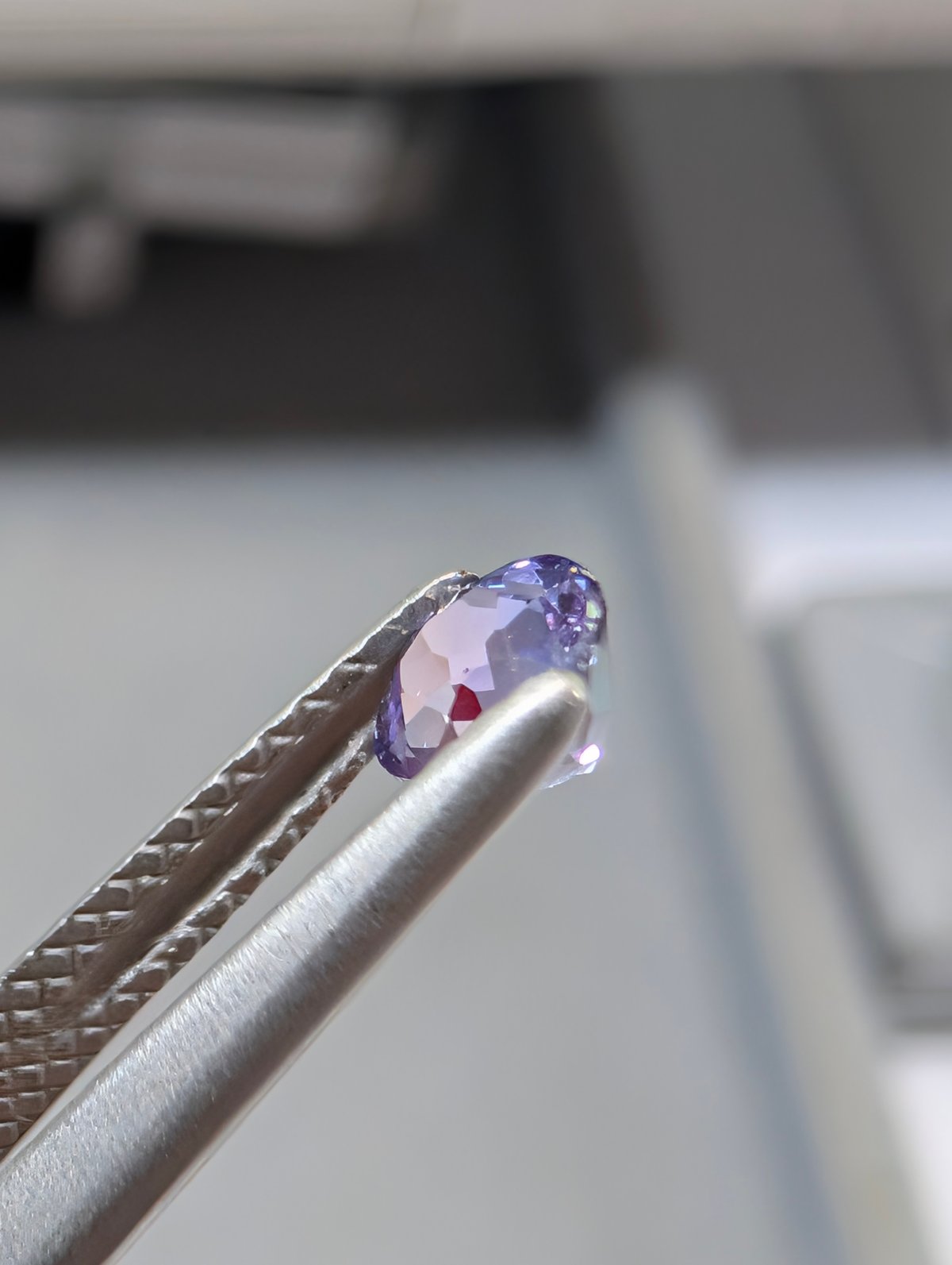 非加熱サファイア 0.56ct 4.48mm ラウンドカットルース | 鈴木屋 非加熱サファイア 0.56ct 4.48mm ラウンドカットルース | 鈴木屋