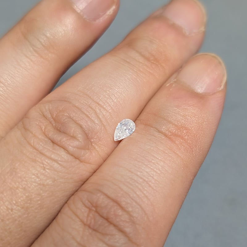 CGLソ】FANCY WHITE ダイヤモンド 0.294ct 3.29×5.44mm I-