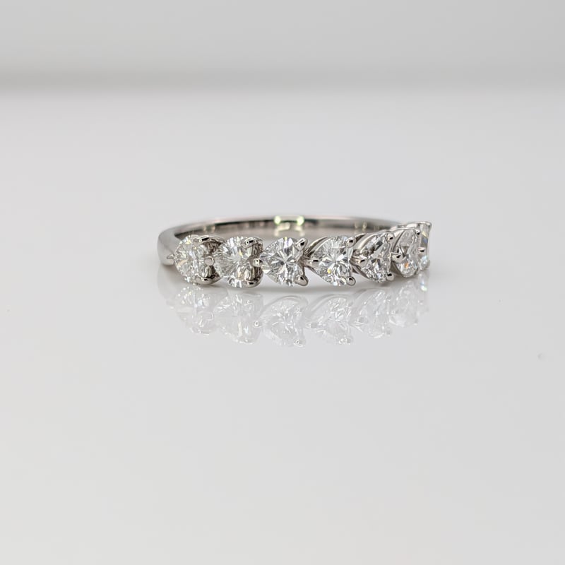 PT900ダイヤモンド 1.080ct ハートシェイプ7pcs ハーフエタニティ