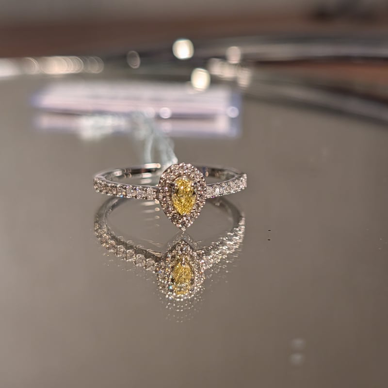 CGLソ】K18イエローダイヤモンド0.149ct×ダイヤモンド0.25ct リング FAN