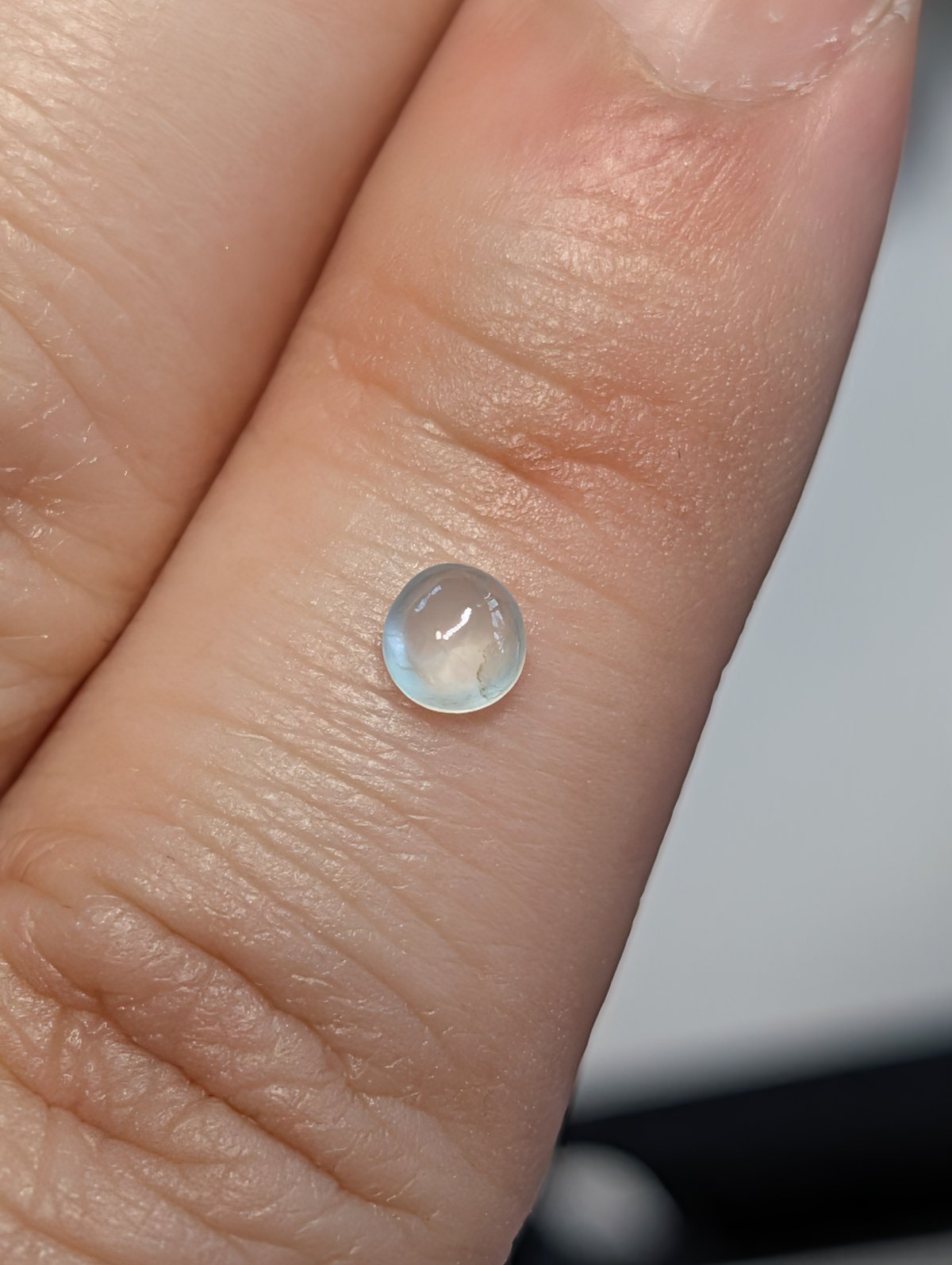 極上品質】 氷翡翠 0.313ct 4.2×4.0mm カボションカット ルース