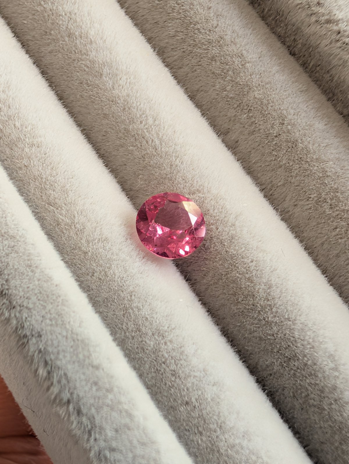 ピンクスピネル 0.39ct 4.74mm ラウンドカットルース | 鈴木屋byJOA STORE