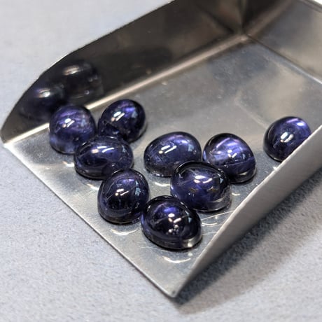 ★アイオライト with カイヤナイト エメラルド 共生★スフィア ☆天然石☆アイオライト with カイヤナイト エメラルド 共生