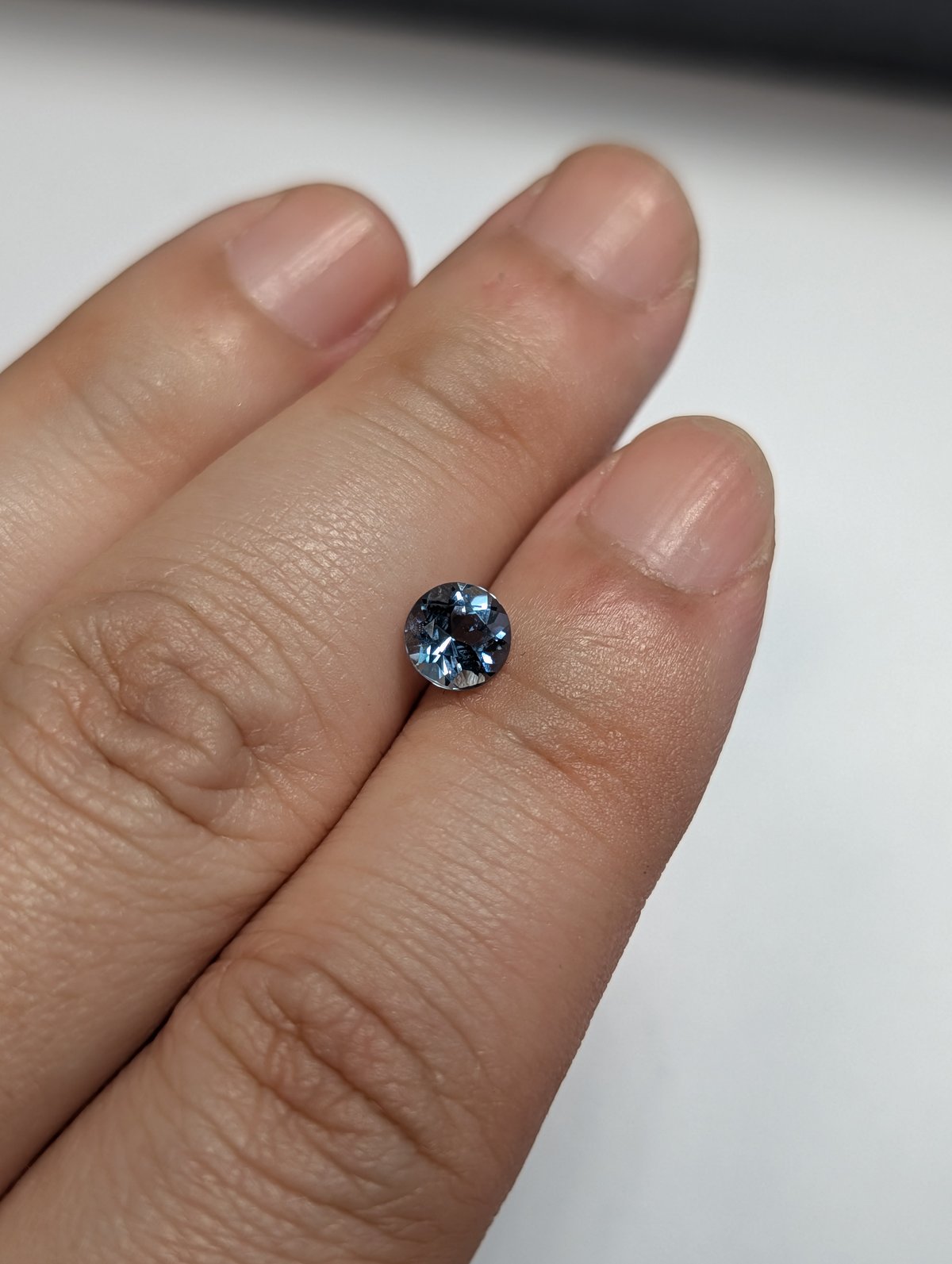 サンタマリアカラー アクアマリン 0.738ct 5.8mm ラウンド カット