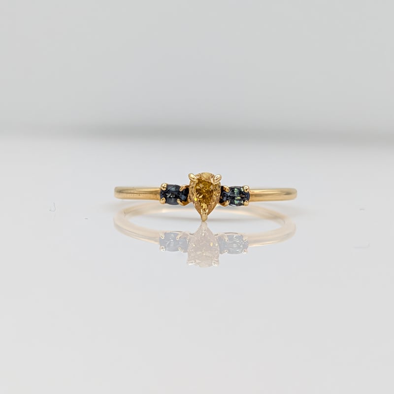 CGLソ】K18イエローダイヤモンド0.209ct×アレキサンドライト0.13ct