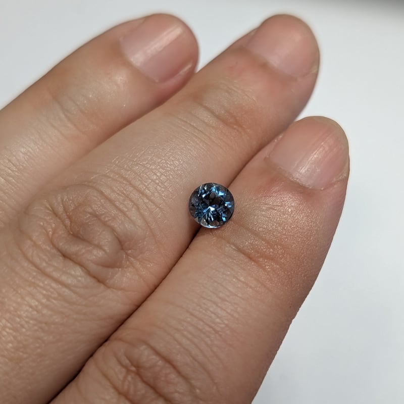 アクアマリン サンタマリアカラー アクアマリン 0.738ct 5.8mm ラウンド カット