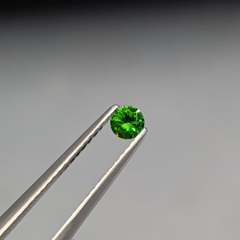 訳あり】超ホーステイルインクルージョン ロシア産 デマントイド