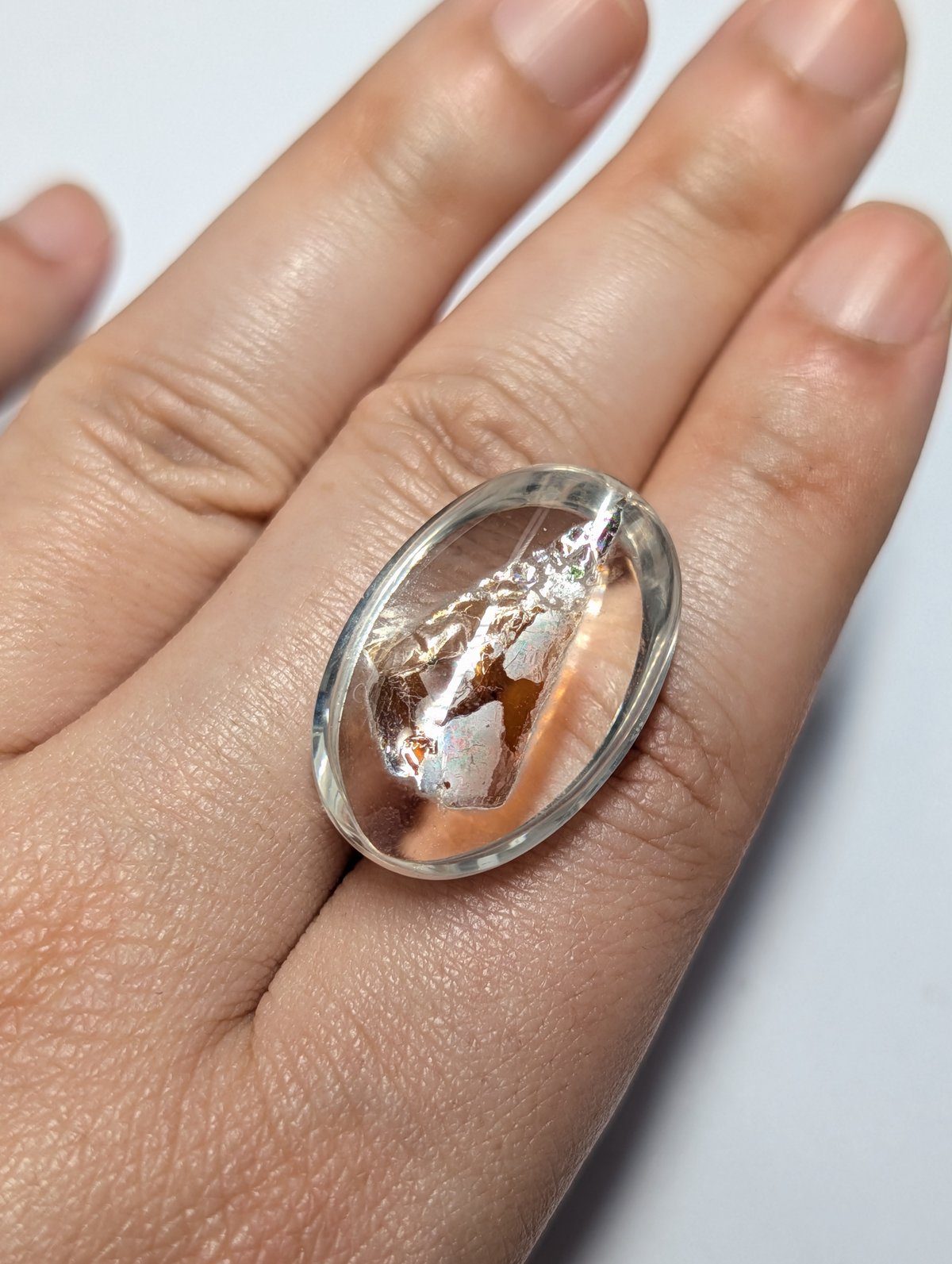 超個性派 水晶 42.99ct 28.50×18.47mm カボション カット ルース | 鈴
