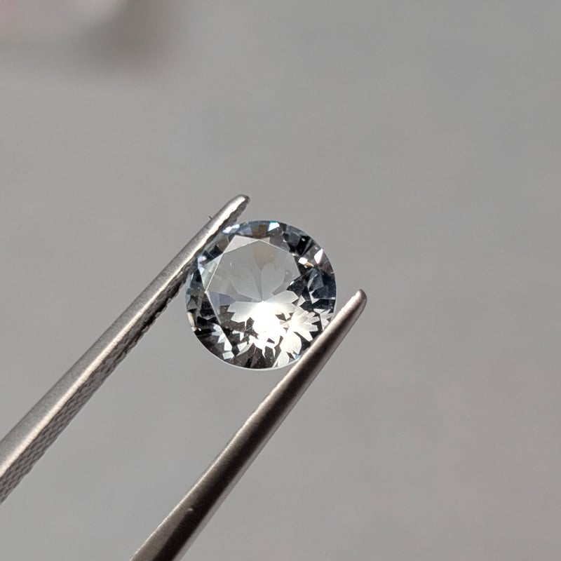 アクアマリン 1.00ct 7mm さくらインカット ルース シミズ貴石