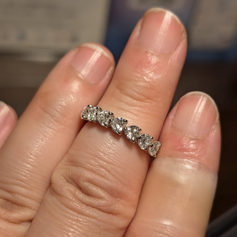 PT900ダイヤモンド 1.080ct ハートシェイプ7pcs ハーフエタニティ