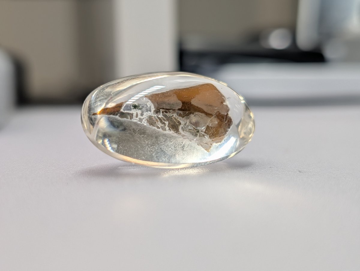 超個性派 水晶 42.99ct 28.50×18.47mm カボション カット ルース | 鈴