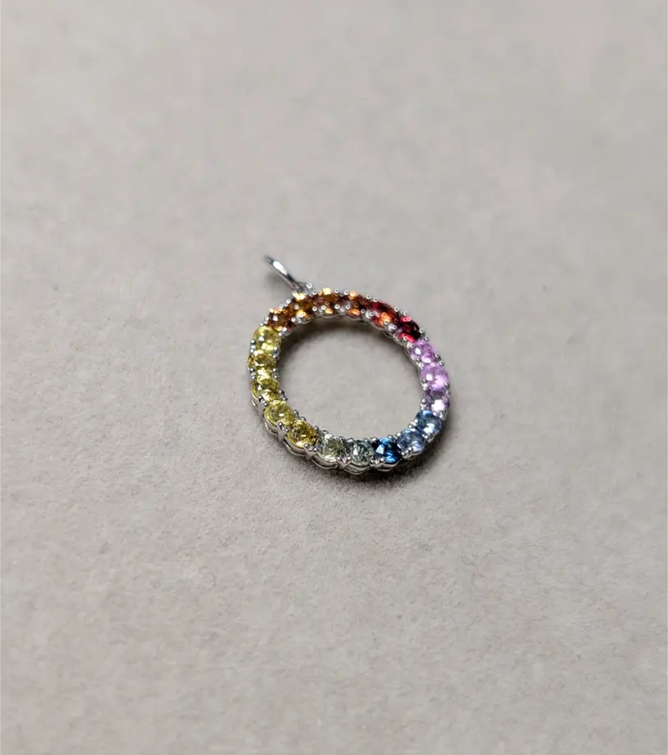 ダイヤモンドPt900リング 多層ストリップ流星群デザイン 受注生産】PT900/K18 ベリリウムサファイア 色相環 ペンダント