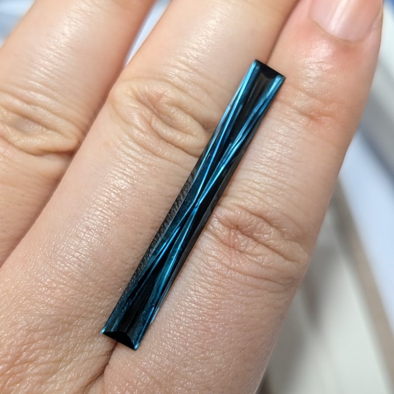 ★インディゴライトトルマリン カット 5ミリブレス②(珍品 SA) インディコライト トルマリン 8.89ct 45mm×5.5mm レクタンギュラー