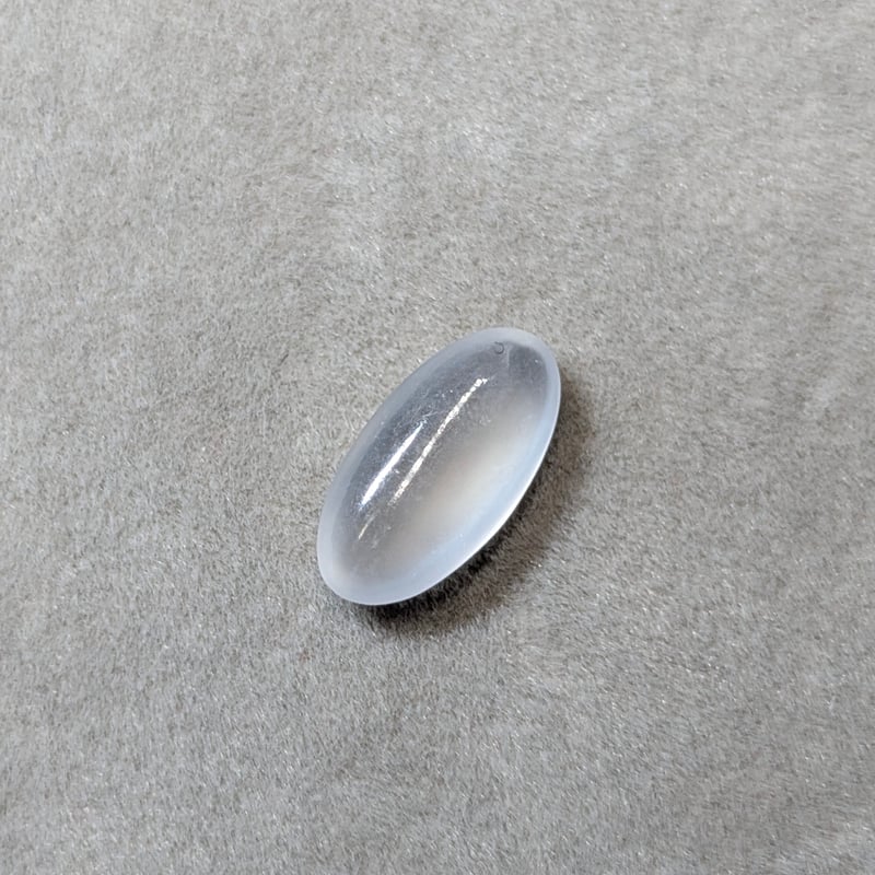 日独鑑別書】氷翡翠 2.195ct 12.29×6.35mm オーバル カボション カット