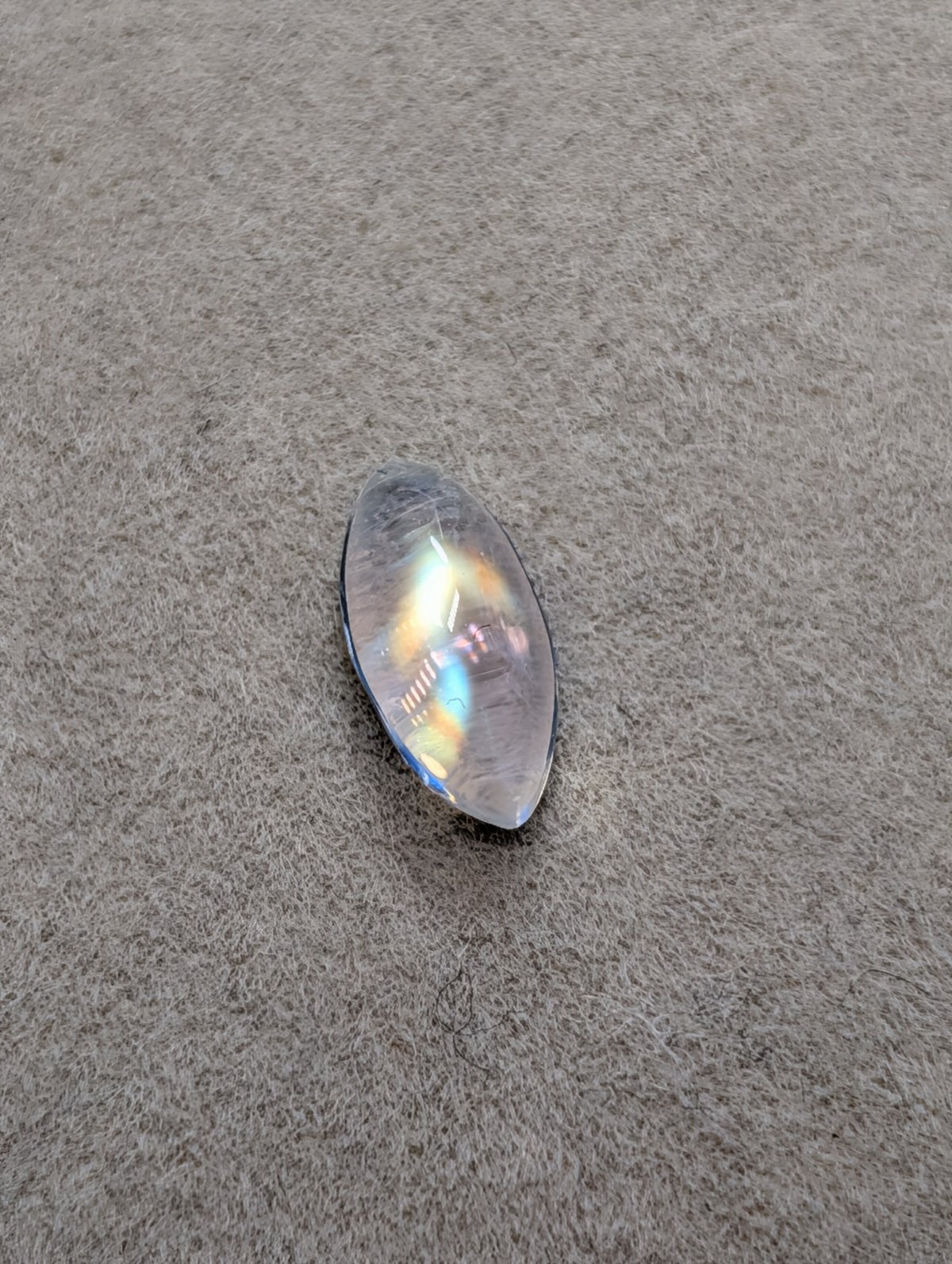 ラブラドライト 0.57ct 7.98×3.95mm マーキス カボション カット