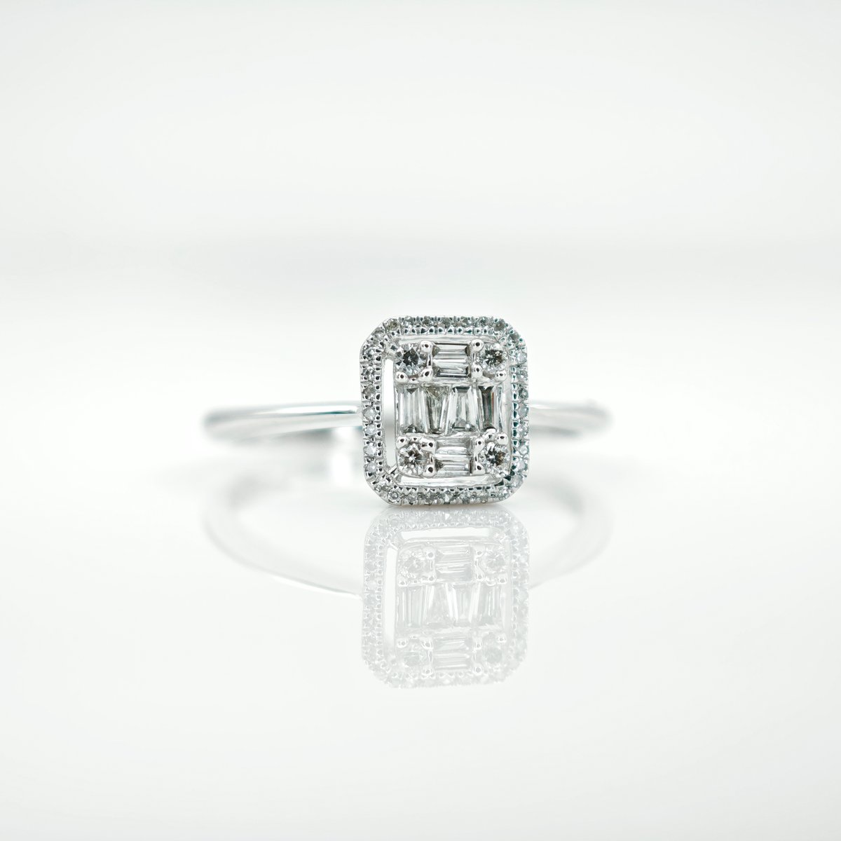 K18WGダイヤモンド 0.073ct/0.083ct リング 11.5号 シンガポールジュエ