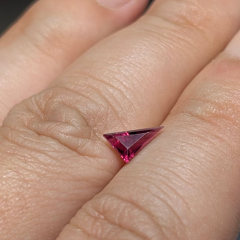 ルベライト 0.45ct 変形カット ルース | 鈴木屋byJOA STORE