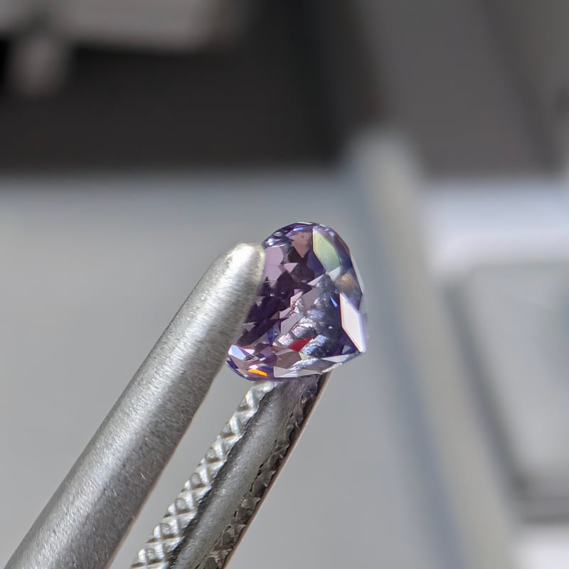 非加熱サファイア 0.56ct 4.48mm ラウンドカットルース | 鈴木屋 非加熱サファイア 0.56ct 4.48mm ラウンドカットルース | 鈴木屋
