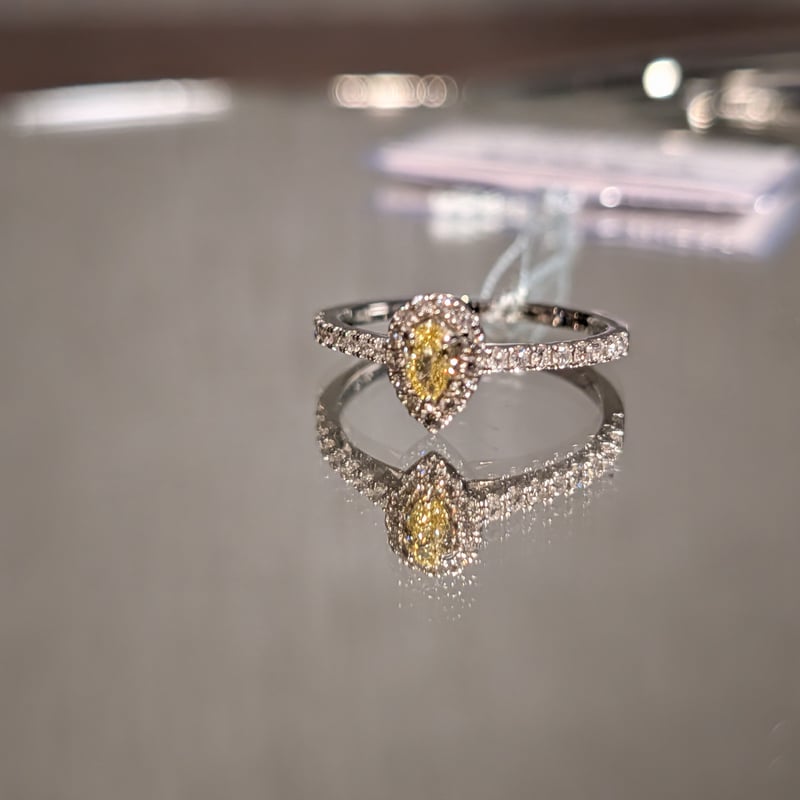 CGLソ】K18 インテンス イエロー ダイヤモンド0.149ct×ダイヤモンド