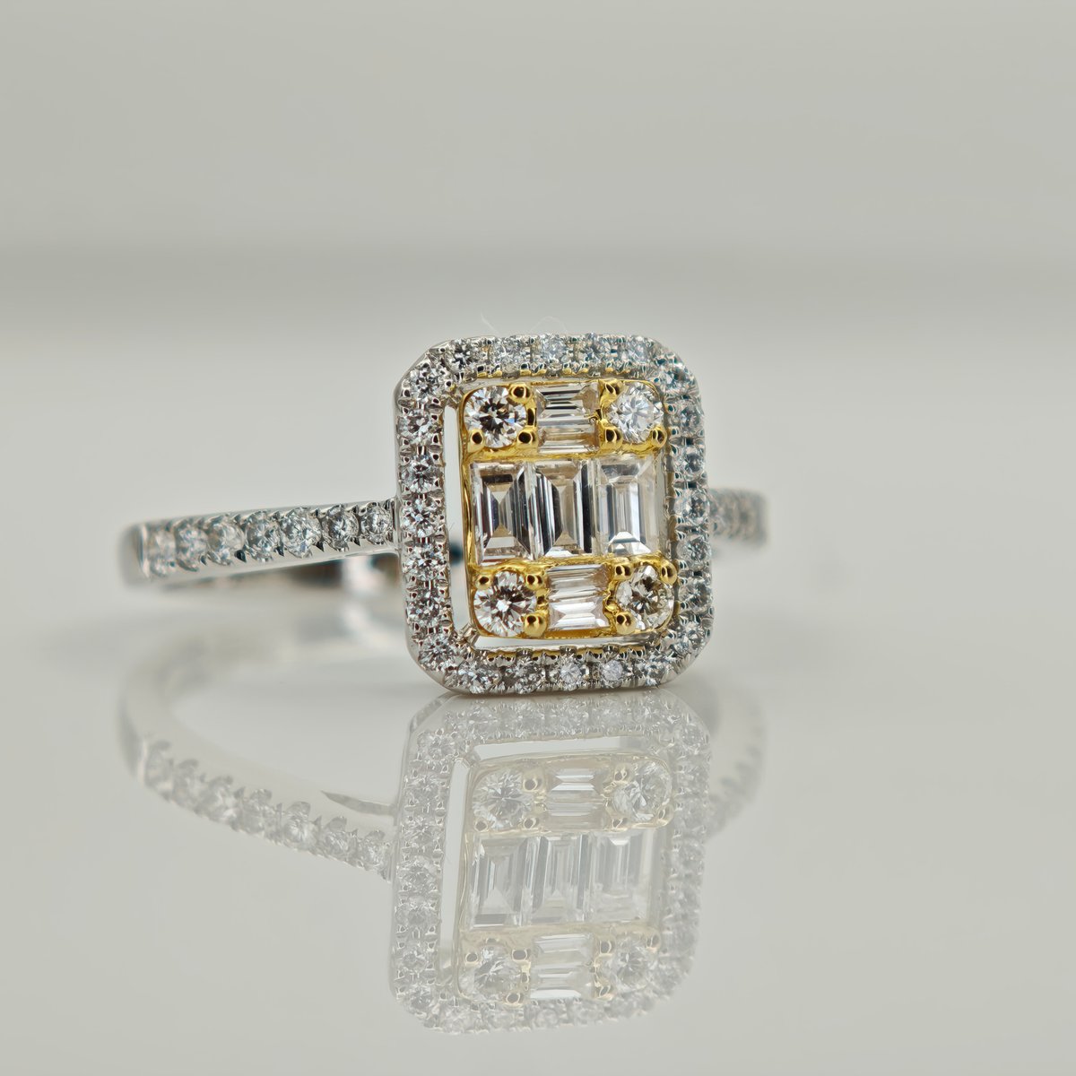 K18YG/WGダイヤモンド 0.166/0.330/0.033ct リング 11.5号 シン