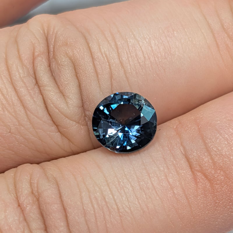 ティール サファイア （バイカラー） 2.60ct 8.31mm ラウンド カット
